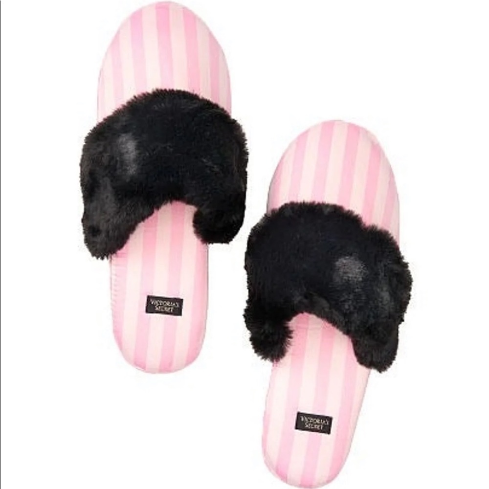 Victoria’s Secret Fuzzy Slippers Gift Set - Picture 2 of 5